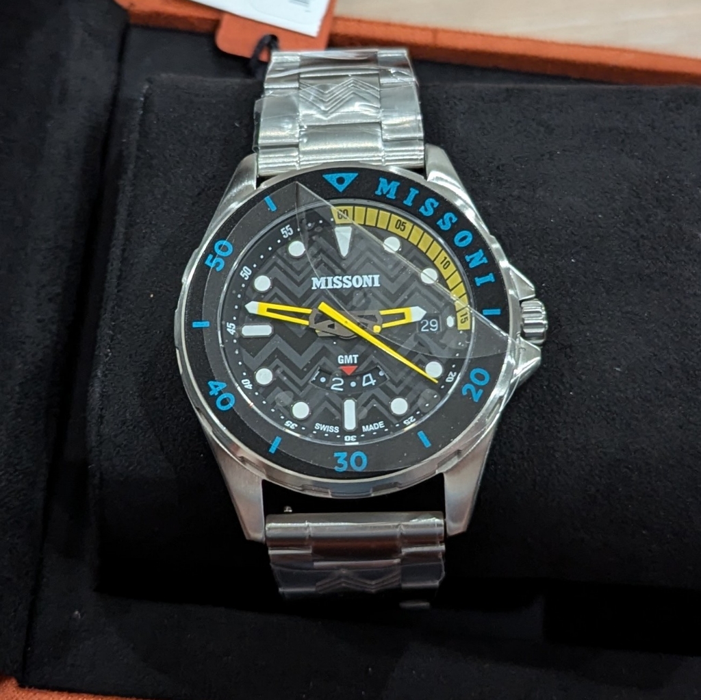 860 Mens Missoni Gmt 43mm Stainless Steel Bracelet Watch Silver